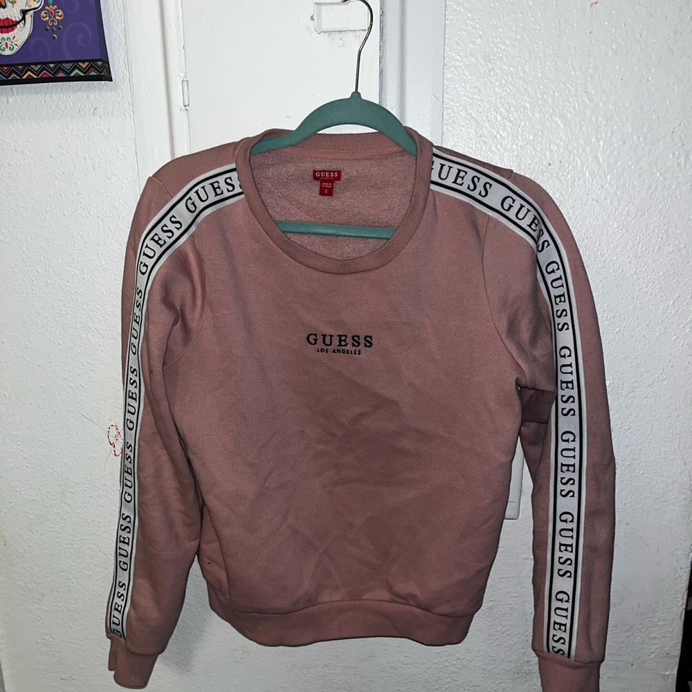 Guess sweaters pink in good condition